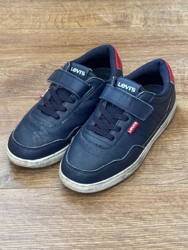 Levi's Kids Navy Trainers - size 2.5