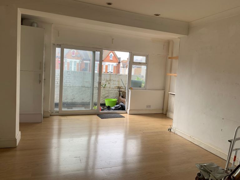 2 bedroom flat to let