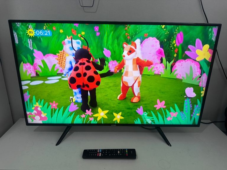 LOGIK 40" Smart LED Android HDTV - Nearly NEW!