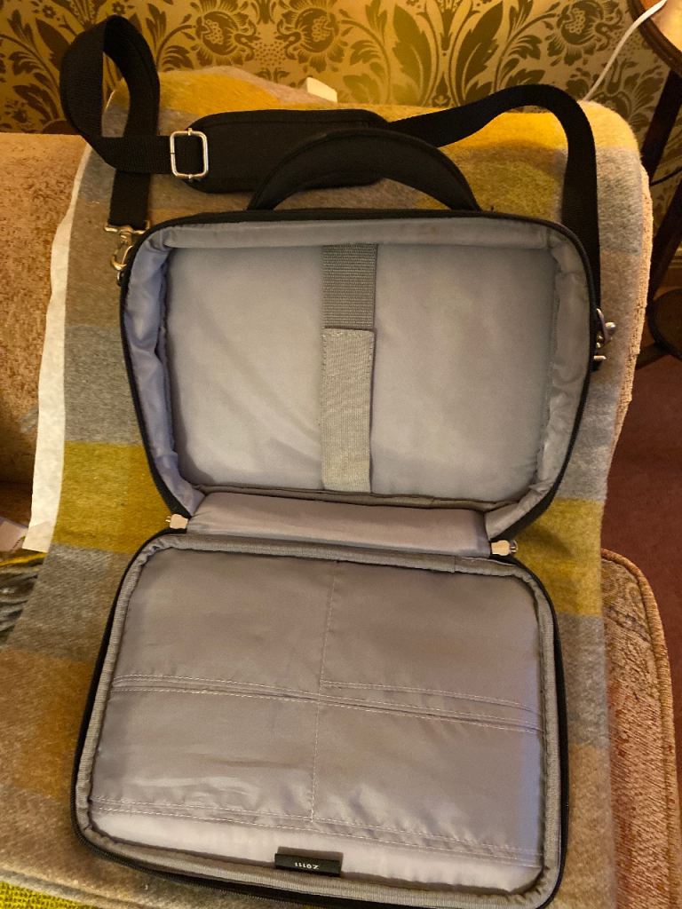 Small Laptop Bag - Tech Air