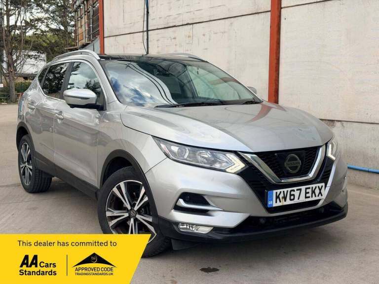 2017 Nissan Qashqai 1.2 DIG-T N-Connecta XTRON Euro 6 (s/s) 5dr HATCHBACK Petrol Automatic