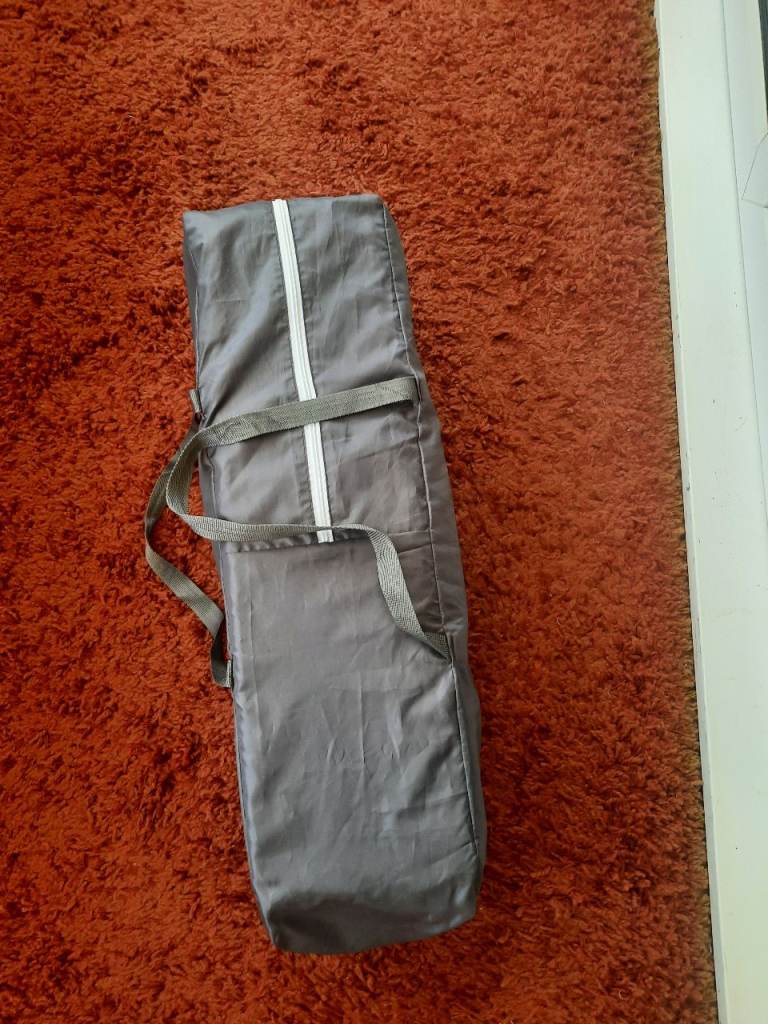 Cuggl Travel Cot / Playpen – Grey, As Good As New