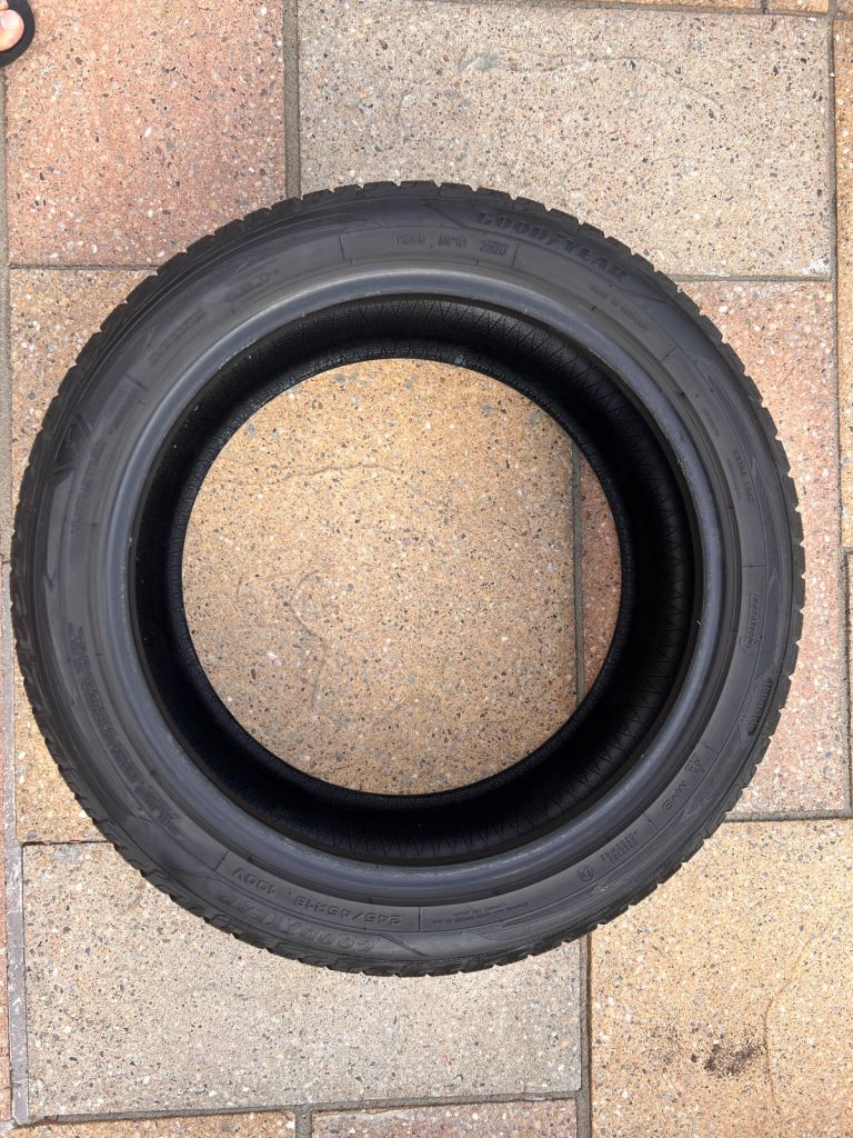 Goodyear 245 45 R18 100v extra load tyre used 