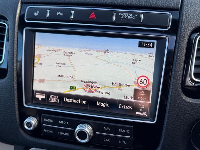 2015 Volkswagen Touareg 3.0 V6 TDI BlueMotion Tech 262 R-Line 5dr Tip Auto ESTATE DIESEL Automatic