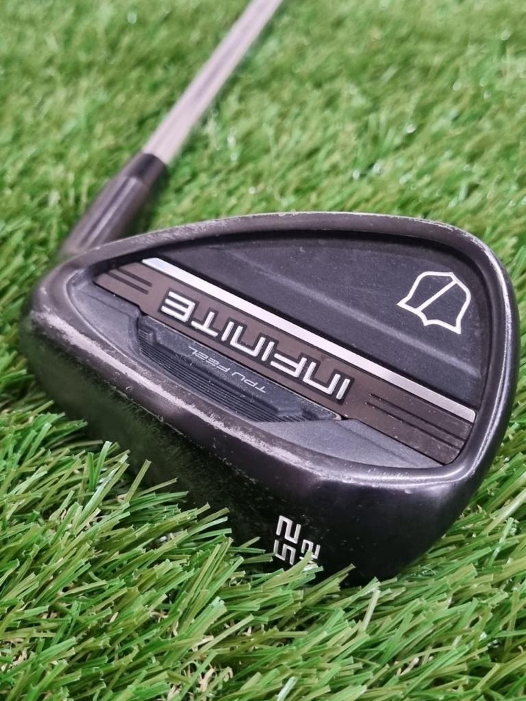 Wilson Staff Black Infinite Gap Wedge
