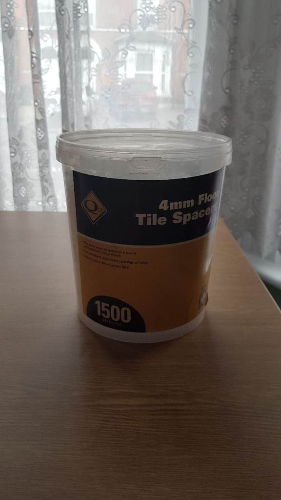 Floor Tile spacers 4mm box-unopened