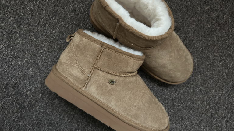 Sheepskin Lottie Ugg boots 