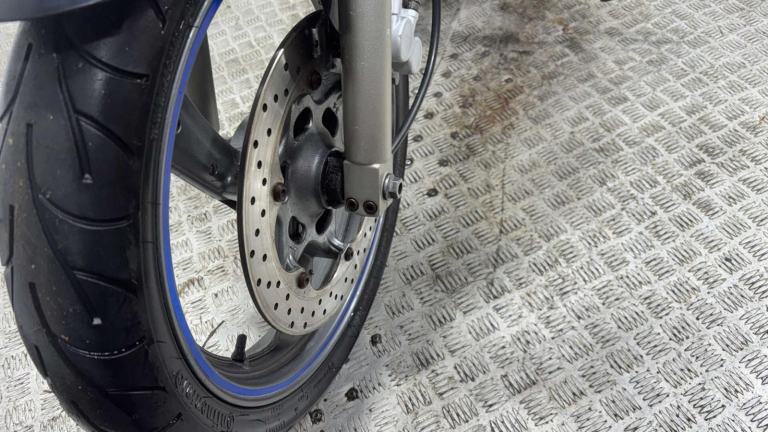 Yamaha XJ6 XJ600 1997 23K RUNNING PROJECT BIKE SPARES OR REPAIR 600CC