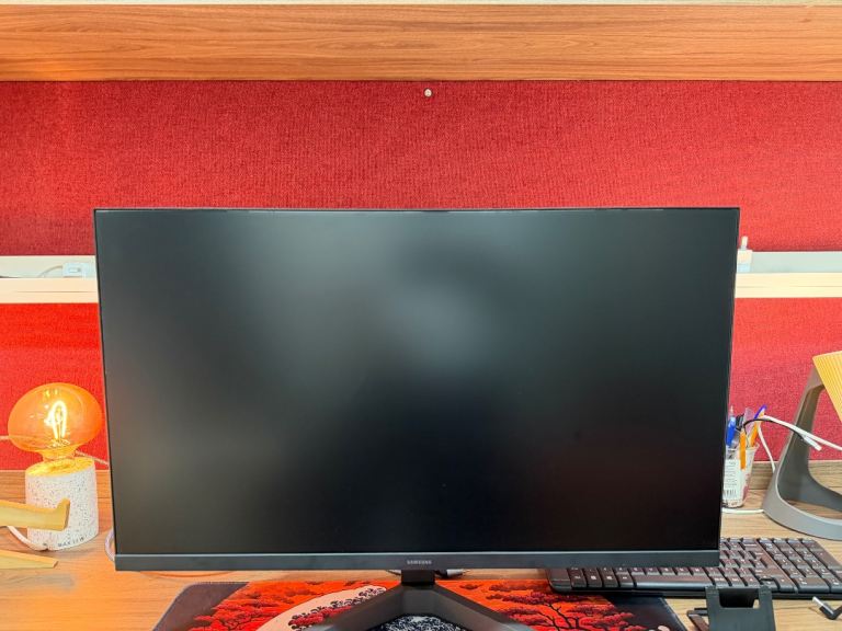 Samsung 27 inch monitor 