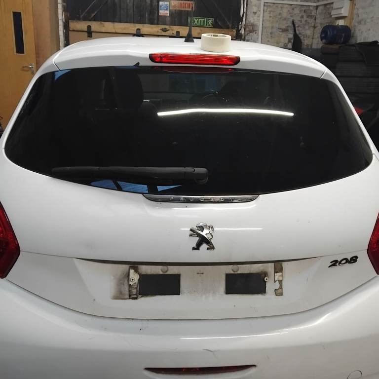 2013 PEUGEOT 208 BOOTLID 