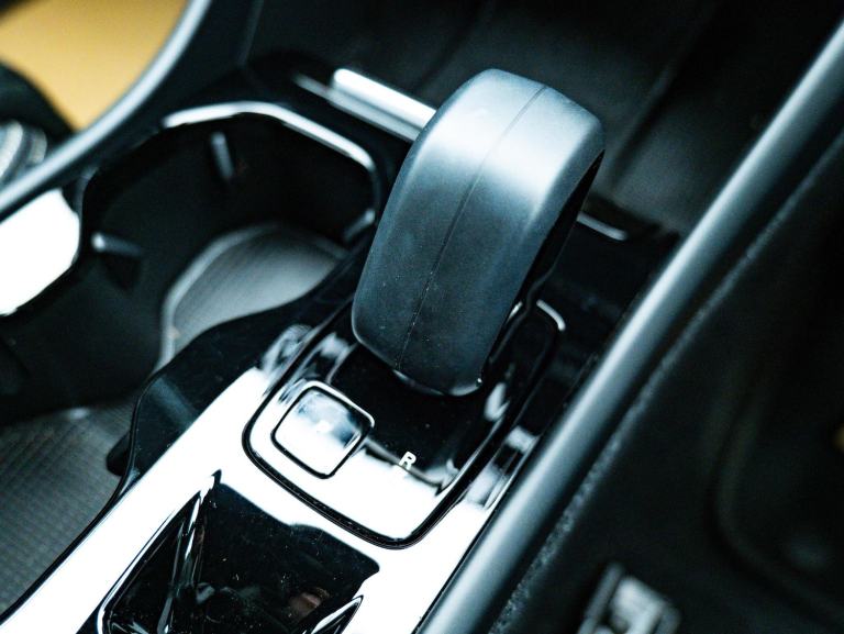 2024 Volvo XC40 2.0 B3 MHEV Plus DCT Auto Euro 6 (s/s) 5dr ESTATE Petrol/Electric Hybrid Automatic