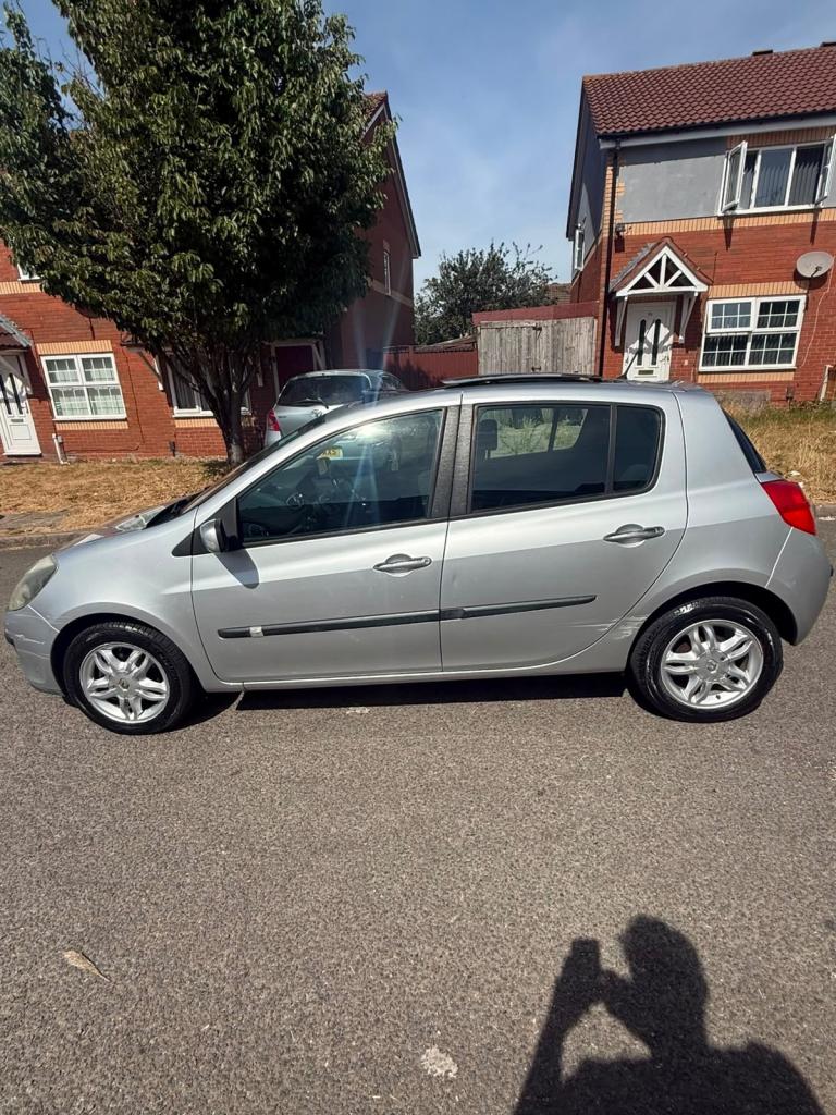 Renault, CLIO, Hatchback, 2006, Manual, 1390 (cc), 5 doors