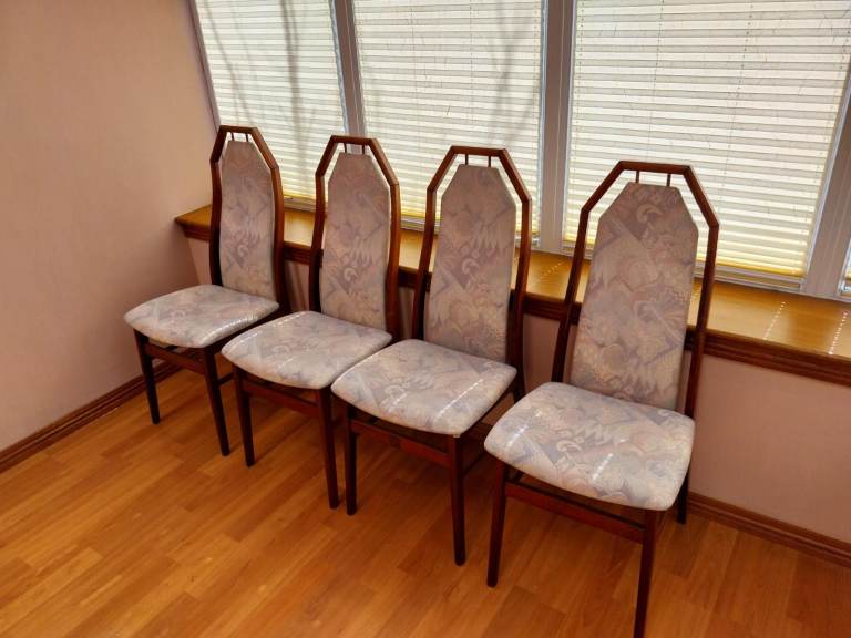 Dining Chairs 4 Off