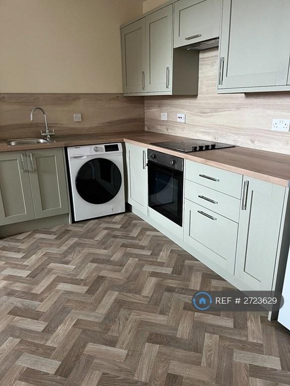 1 bedroom flat in Bryson Road, Edinburgh, EH11 (1 bed) (#2723629)