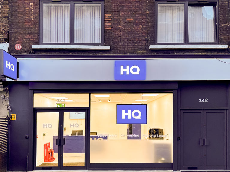 London - SE17EA \ Office Space for Rent with 2 Desks