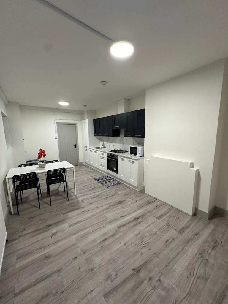 DOUBLE ROOM AVAILABLE NOW BRUCE GROVE ,N17 – 3 minutes from station