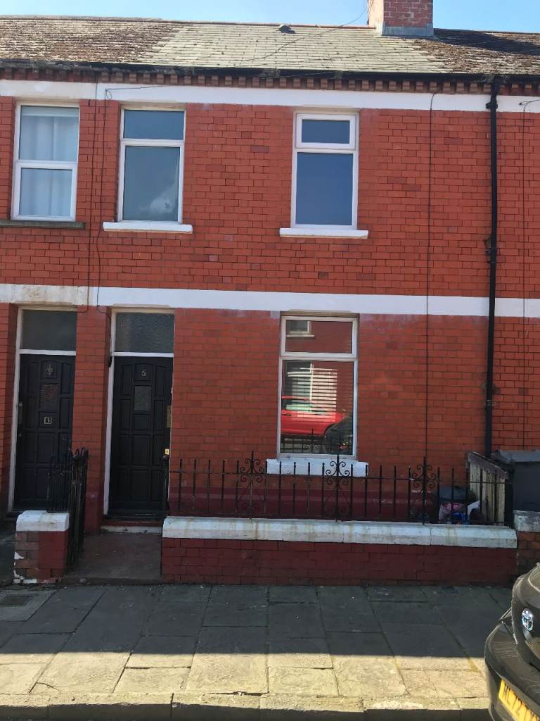 Redecorated 2 Bedroom House Spencer Street Cathays Cardiff