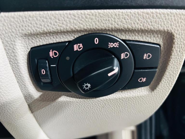 2010 BMW 1 Series 2.0 120d SE Steptronic Euro 5 5dr HATCHBACK Diesel Automatic