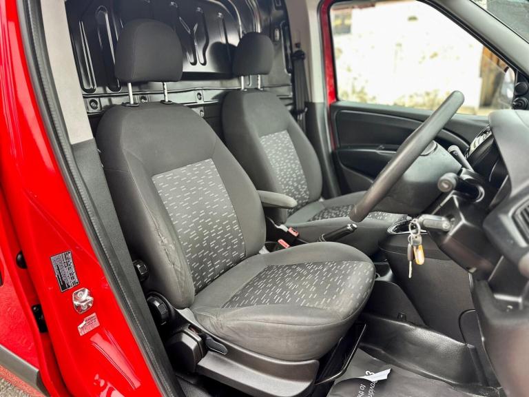 2016 Vauxhall Combo 2300 1.6 CDTI 16V H1 Van Tecshift PANEL VAN Diesel Manual