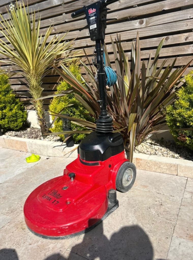  17 Floor Polisher – Good working Condition