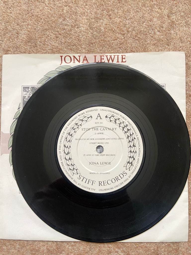Jona Lewie - Stop The Cavalry
