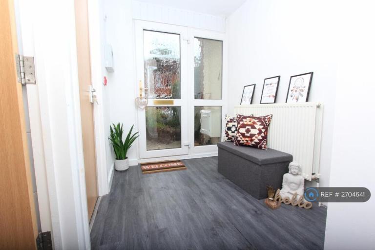 8 bedroom house in Heatherdeane Road, Highfield, SO17 (8 bed) (#2704641)