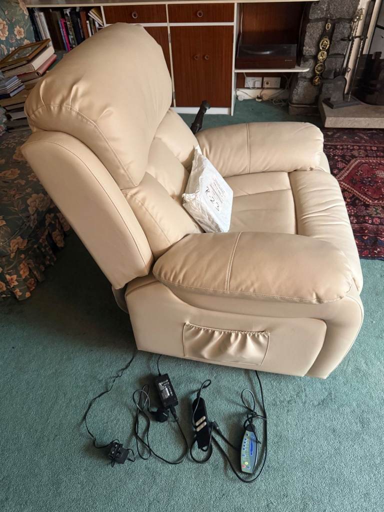 Chester Leather Rise Recliner Chair with Massage and Heat