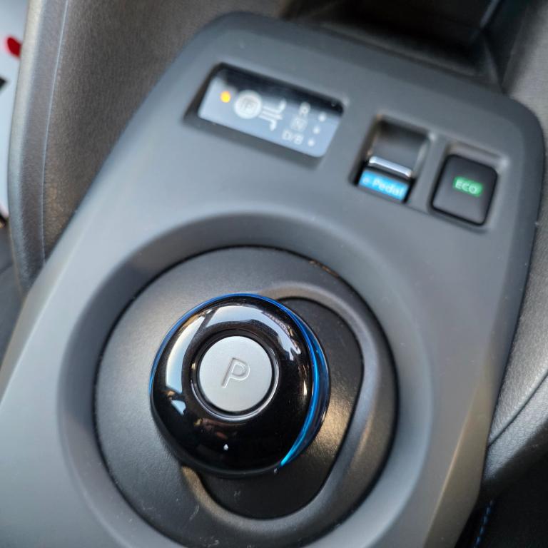 2022 Nissan Leaf 110kW Acenta 39kWh 5dr Auto HATCHBACK Electric Automatic