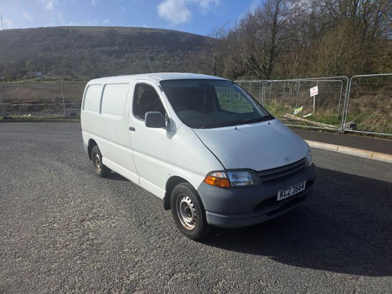 2001 toyota hiace 2.4 straight diesel 
