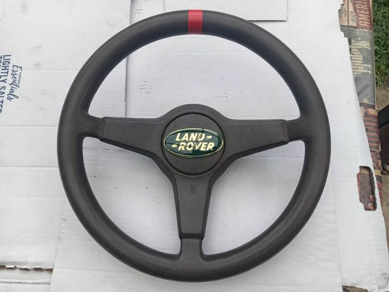 Land Rover Defender (Classic 1986-2016)  steering wheel 14 inch.
