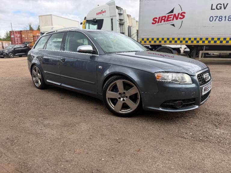 Audi A4 Avant 3.1 S line quattro 5dr Manual