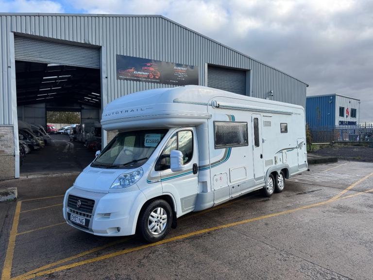 Fiat DUCATO 40 MAXI 160 M-JET AUTOTRAIL CHIEFTAN SE 4 BERTH TAG AXLE
