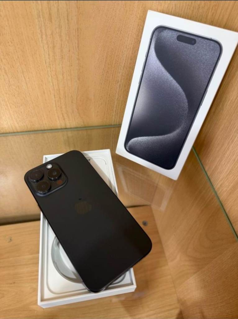 Swap IPhone 15 pro max 256GB swap for s25 ultra