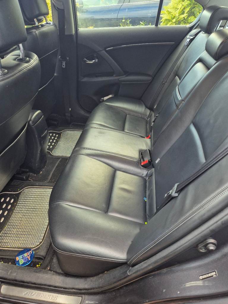 Toyota, AVENSIS, Saloon, 2010, Manual, 1798 (cc), 4 doors