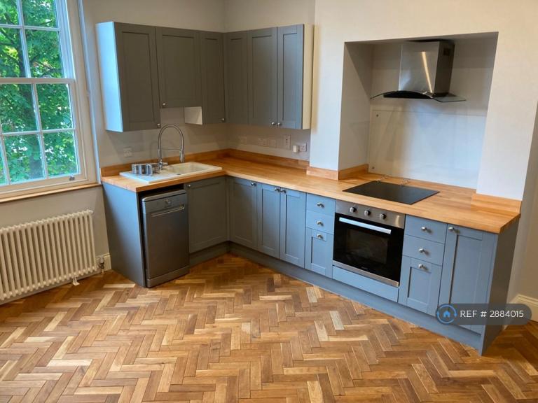 2 bedroom flat in The Grange, Nottingham, NG9 (2 bed) (#2884015)