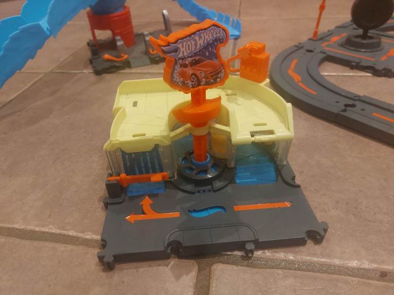Hot Wheels City Car Wash