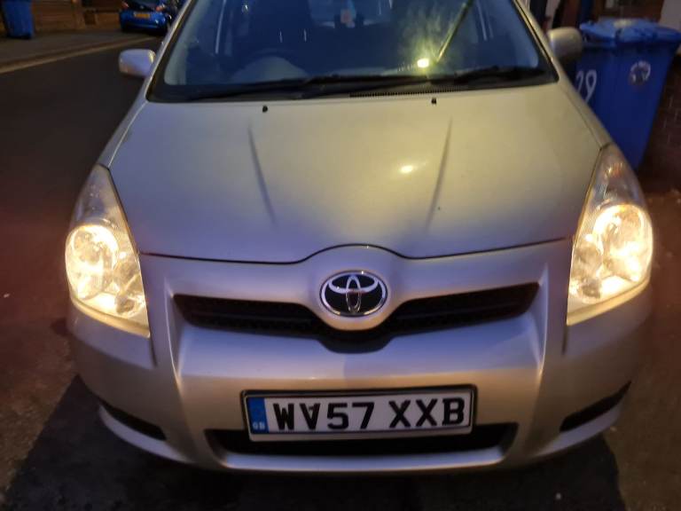 Toyota Corolla Verso 1.8 2007 £1900