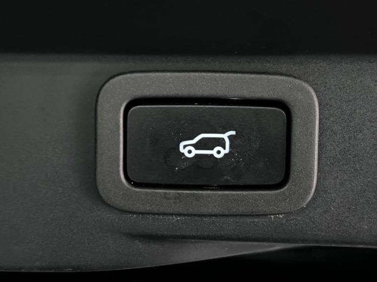 2018 Land Rover Range Rover Sport 5.0 P575 V8 SVR SUV 5dr Petrol Auto 4WD Euro 6 (s/s) (575 ps) E...