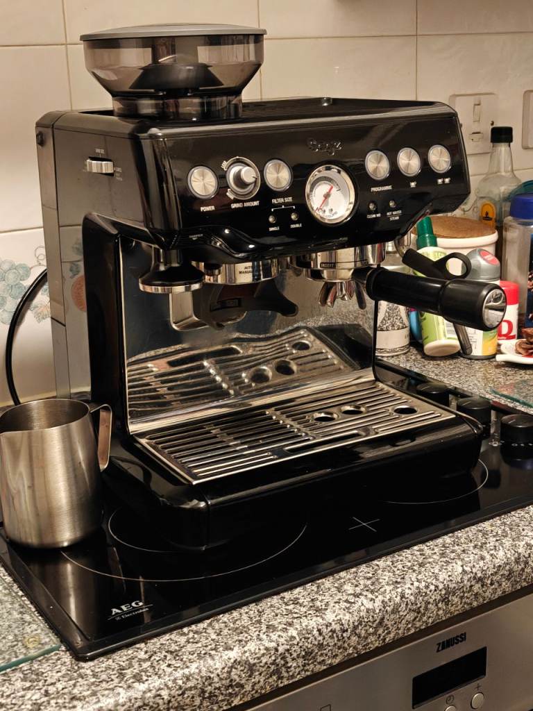 Sage (Breville) Barista Express Bean-to-Cup Coffee/Espresso Machine