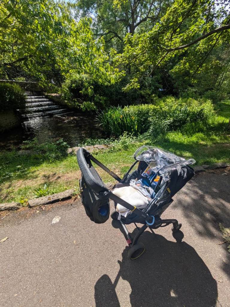 Baby Pushchair/Stroller with Rain Cover – Good Condition