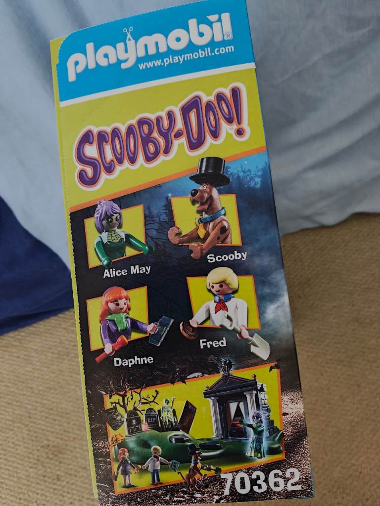 Playmobil Scooby Doo Graveyard Cemetery Set - Brand New Sealed 70362