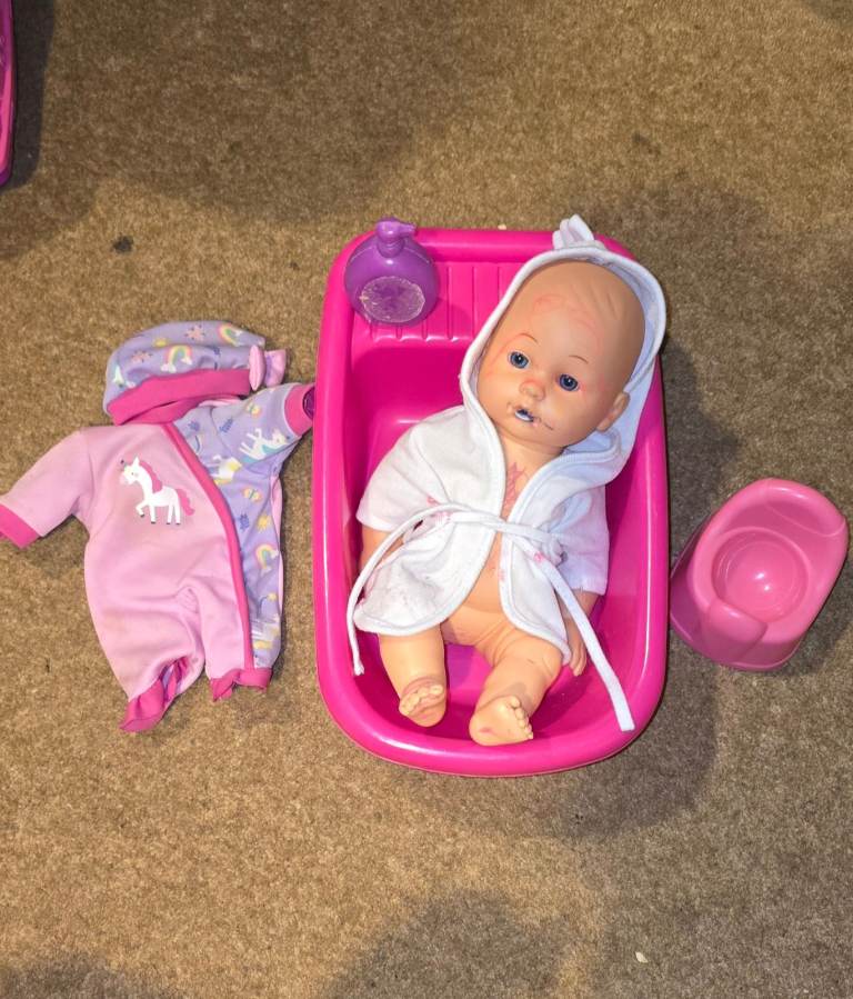Free baby bath set