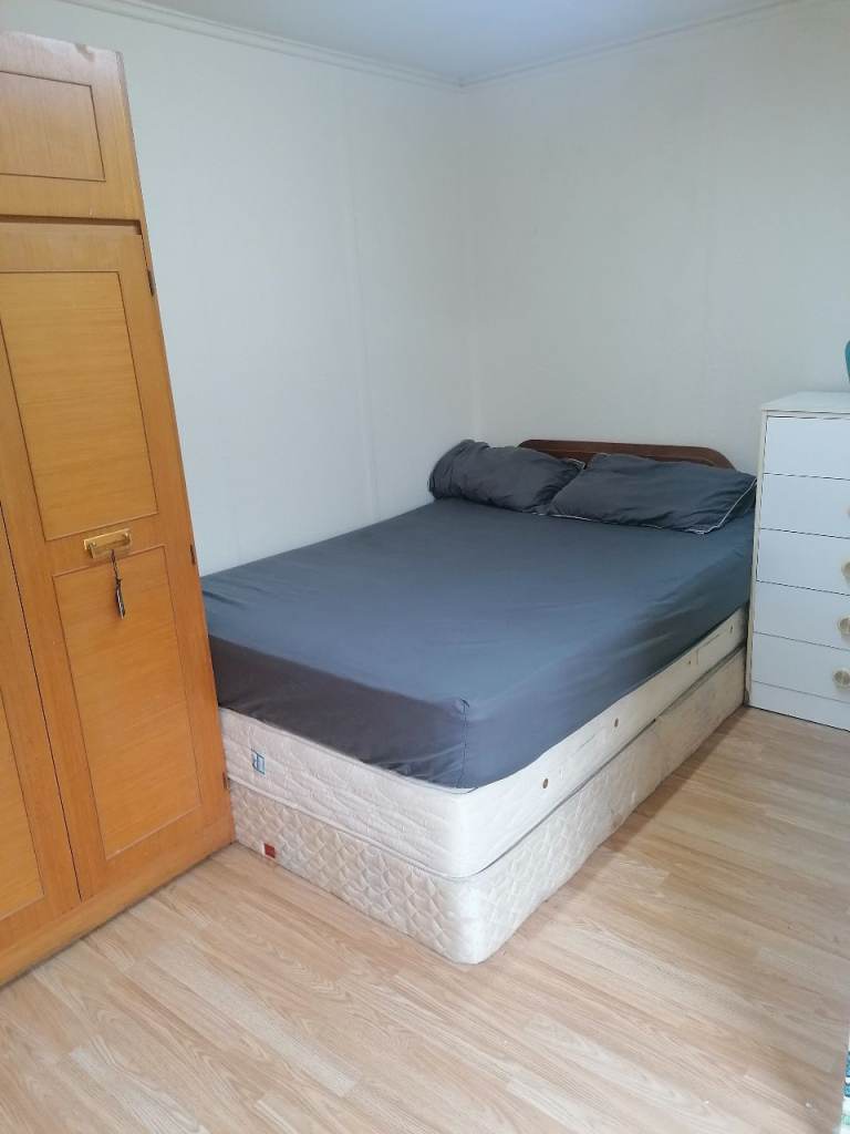 ROOM Near Royal Infirmary Hospital & Kings Building UOE /city centre