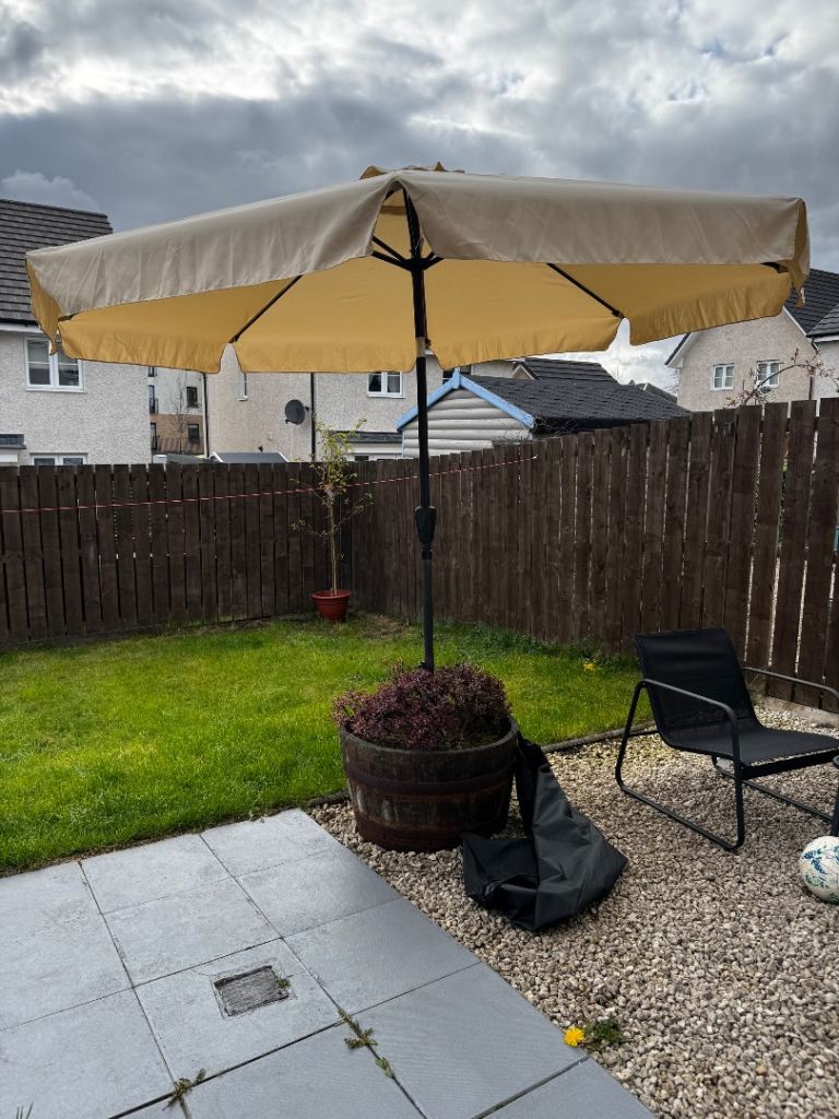 Large Garden Parasol with Base and Cover – Good Condition