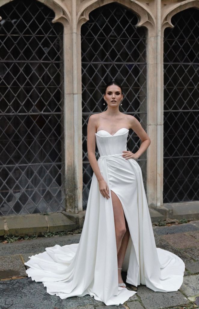 Evie Young Wedding Dress – White, As Good As New