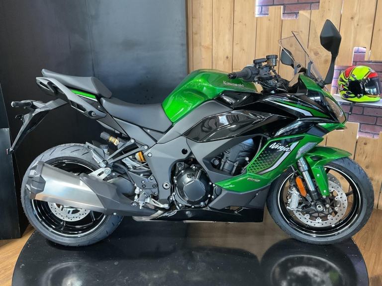 Kawasaki Ninja 1100SX SE 2026 & TOUR FOR FREE! £750 worth of Panniers FREE!