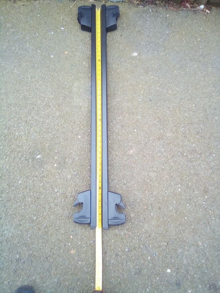 ROOF BARS LIKE NEW