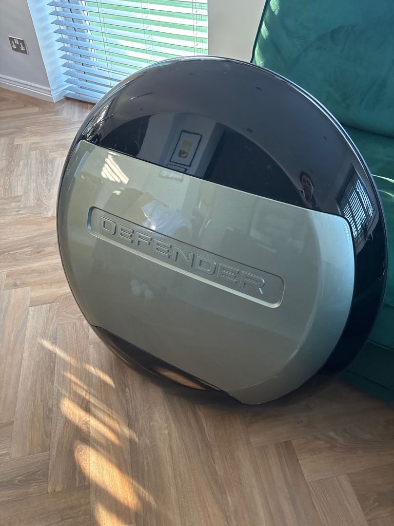 Land Rover Defender Wheel Cover