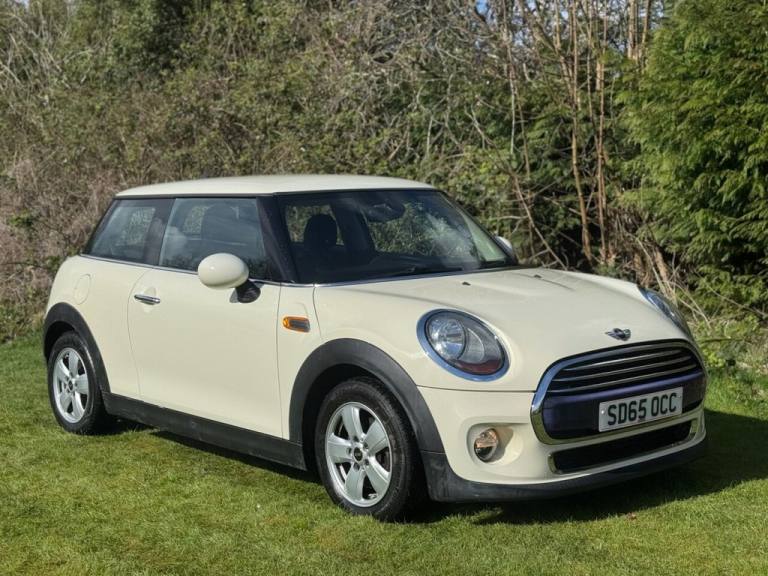 2015 MINI Hatch 1.5 Cooper Hatchback 3dr Petrol Manual Euro 6 (s/s) (136 ps) Hatchback Petrol Manual