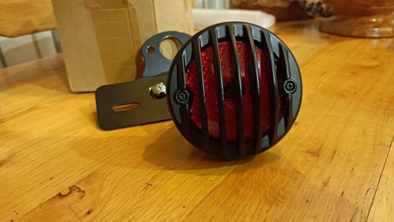 Bobber style tail / brake light
